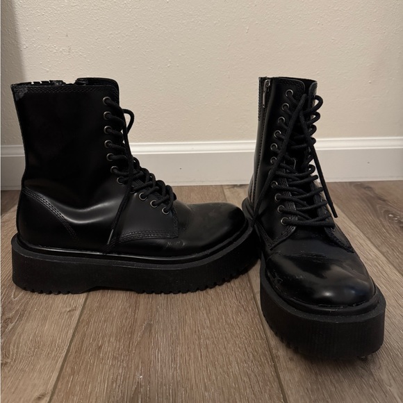 Jeffrey Campbell Black Combat Boots- size 9 - Picture 2 of 7